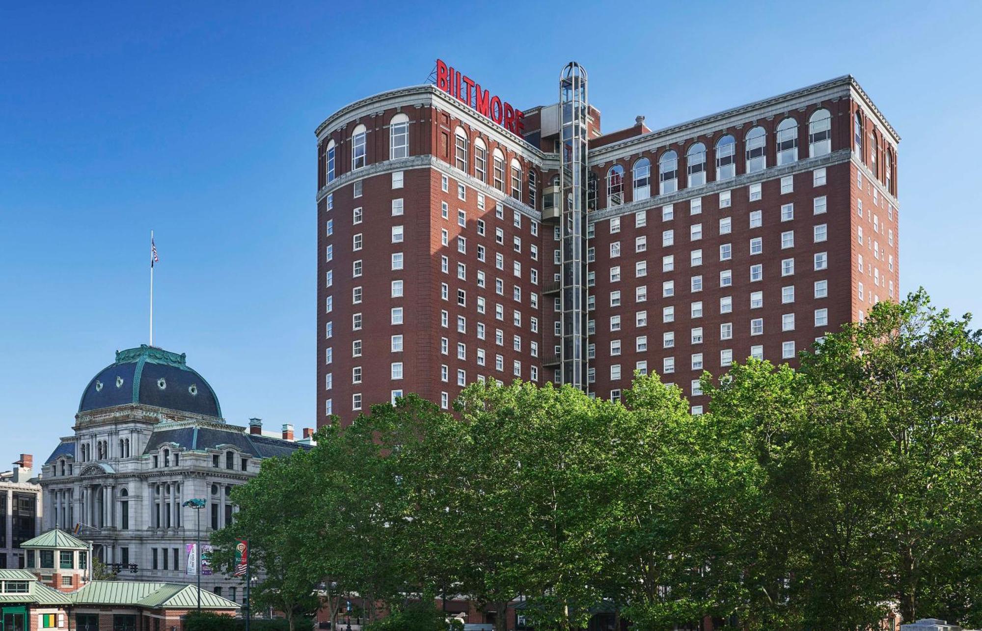 แกรดูเอต โพรวิเดนซ์ Hotel ภายนอก รูปภาพ