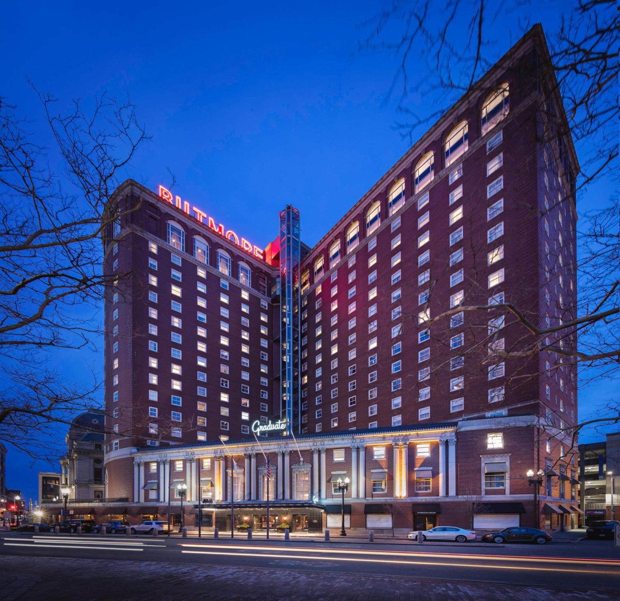 แกรดูเอต โพรวิเดนซ์ Hotel ภายนอก รูปภาพ