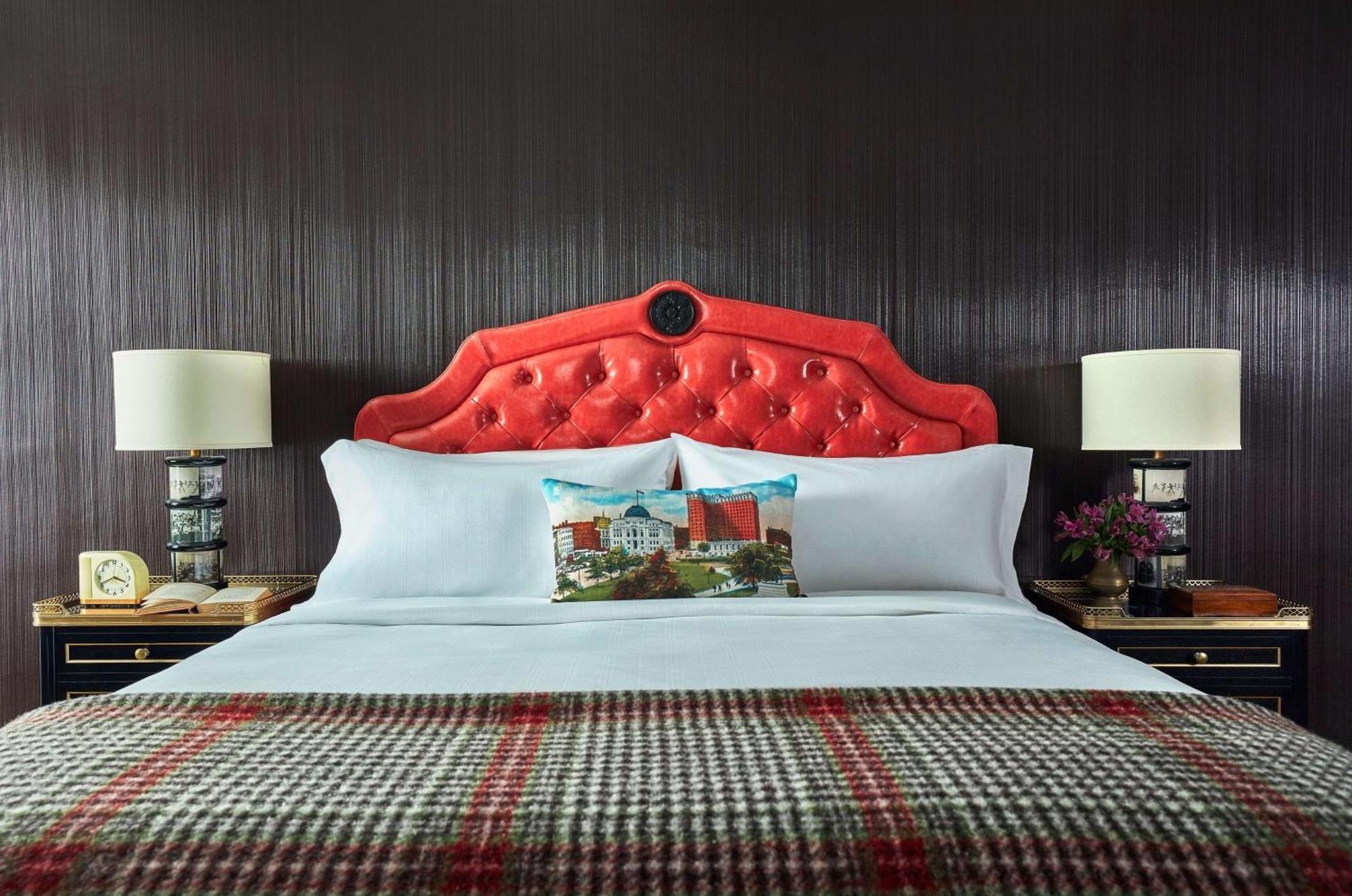 แกรดูเอต โพรวิเดนซ์ Hotel ภายนอก รูปภาพ